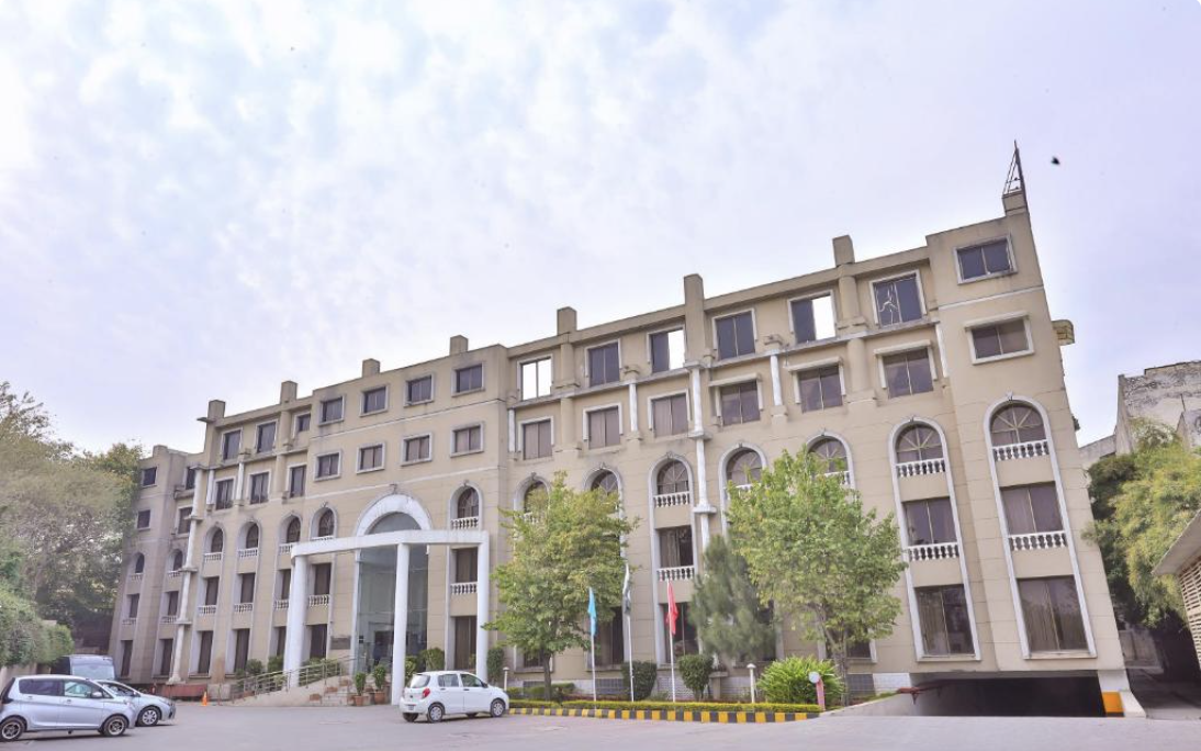 Avari Xpress, Islamabad